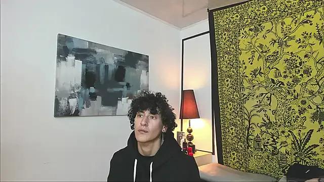 Aria_x_Orien on StripChat 