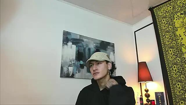 Aria_x_Orien on StripChat 