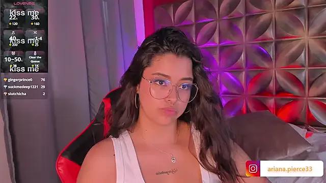 Ariana_Pierce on StripChat 