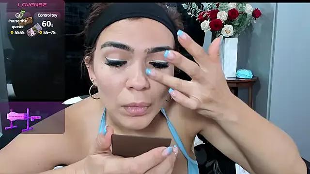 Arianna_Jones1 on StripChat 