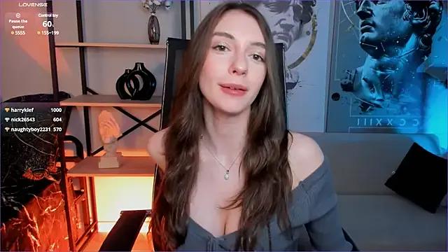 AveAngela on StripChat 
