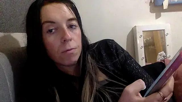 Bellababexox_ — Group on StripChat