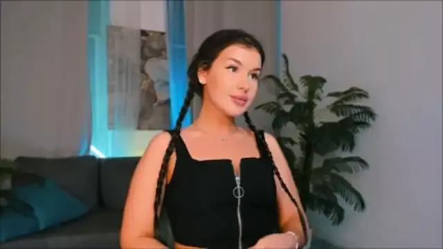 BloodyQueen on StripChat 