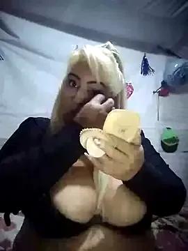 BonniAdams on StripChat 