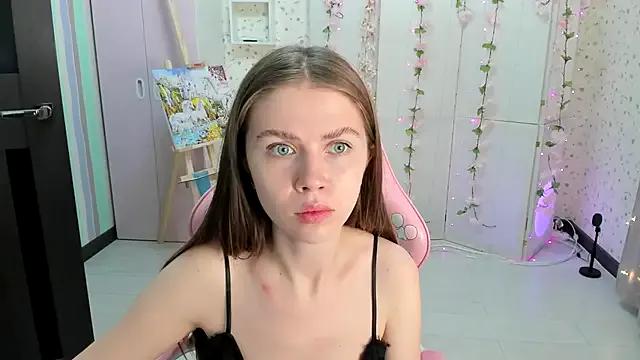 Chanel_Oberliens — Hand bra