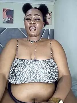 CocoBootyyy on StripChat 