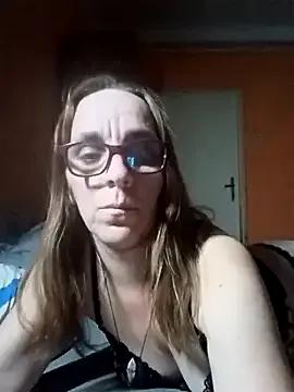 Dettybitch40 on StripChat 