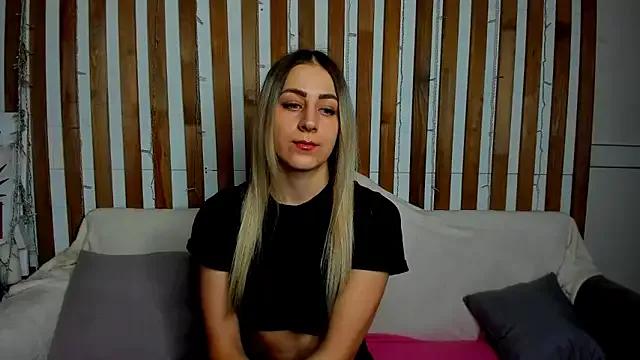 Ellen_Ross on StripChat 