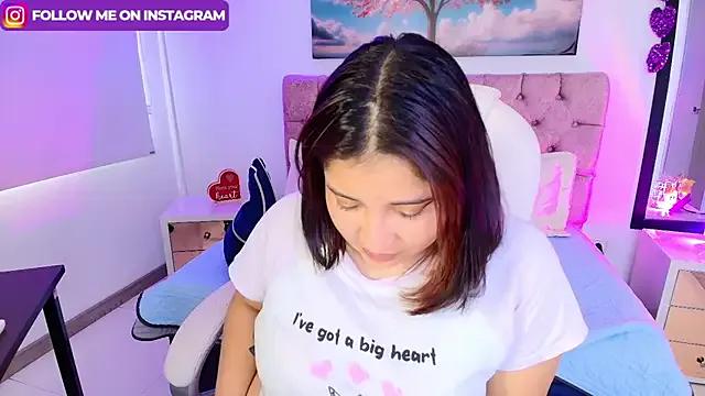 Emma_monserrat on StripChat 