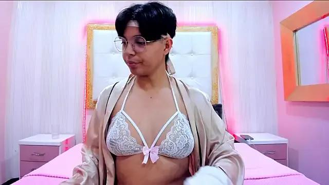 Emmaa_Lex on StripChat 