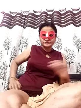 Gullapi on StripChat 