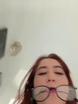HannaSmiith on StripChat 