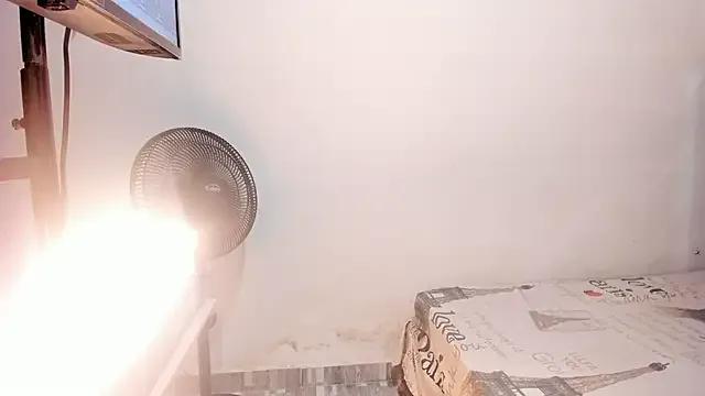 Jessica018_ on StripChat 