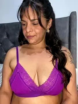 Kataliina on StripChat 