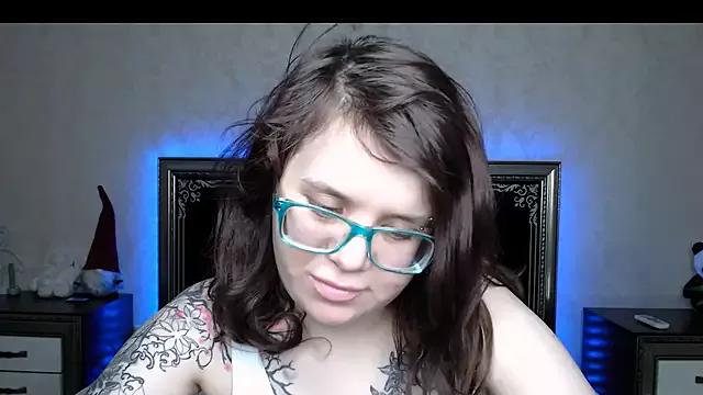 Katty_Kitty9999 on StripChat 