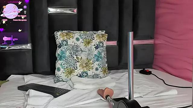 kinky_polar on StripChat 