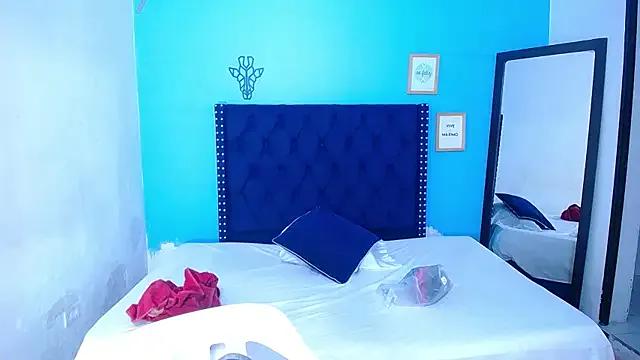 kinky_redhead18 on StripChat 