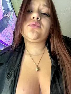 KinkyJessyHotxx on StripChat 
