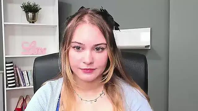 kitty_valeria on StripChat 