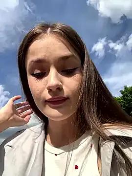 KittyQueeny on StripChat 