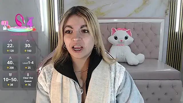 lili_conor_s on StripChat 