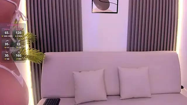 Lilily_lv on StripChat 