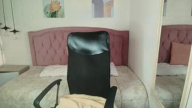 Lily_tk on StripChat 