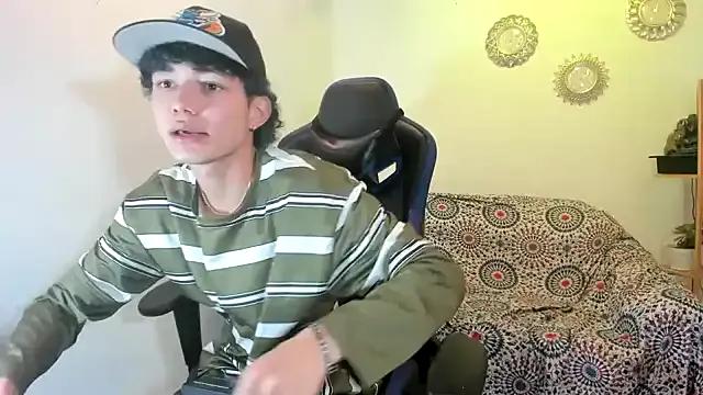 Maxxi_hot23 — show dick