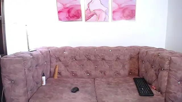MayaBaker on StripChat 
