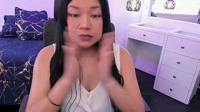 miaa_greey on StripChat 