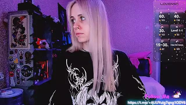 NaniMoore on StripChat 