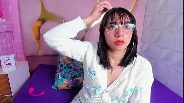 Niina_Sissy on StripChat 