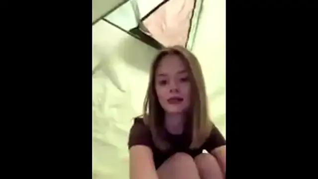 NinaCoxn on StripChat