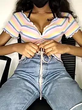 Notty_gurl1 on StripChat 