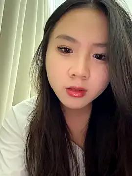 Qiqi-c001 on StripChat