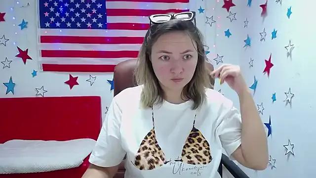 SallyVerda on StripChat 