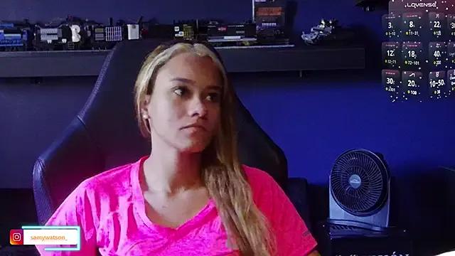 SamanthaWatson on StripChat 