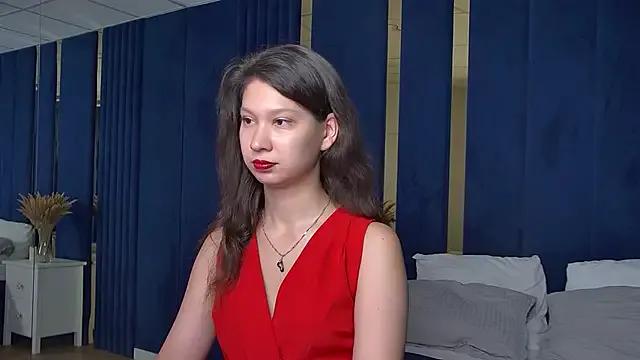 SaraDenar on StripChat 