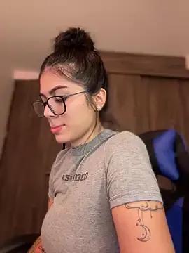Sarasanders_4 on StripChat