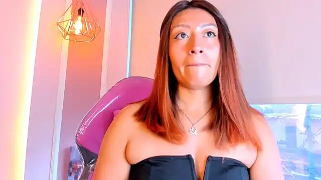 SashaGreyy_ on StripChat 