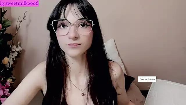 sweetmilk2006 on StripChat 