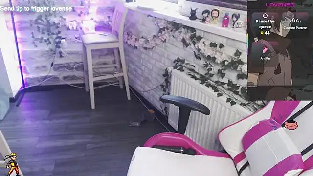 SweetyBerryX on StripChat 