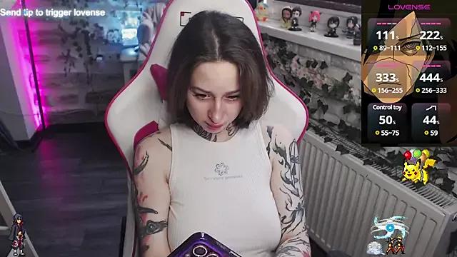 SweetyBerryX on StripChat 