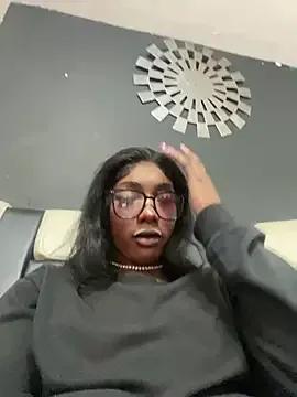 TIFFANYYSTAR on StripChat