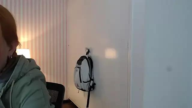 ViioletaMora on StripChat 
