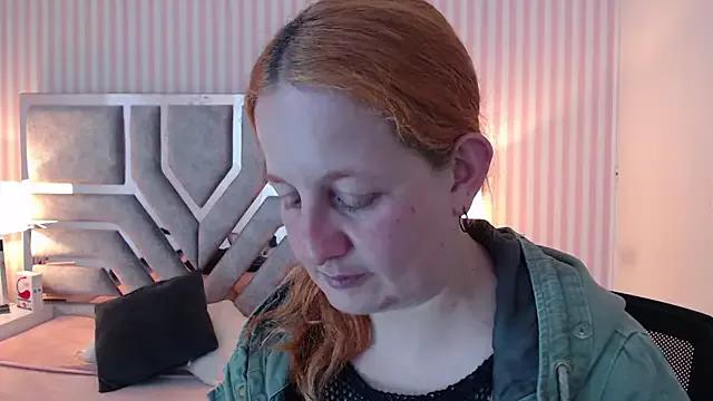 ViioletaMora on StripChat 